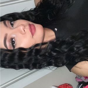 Meet your Posher, Andrea